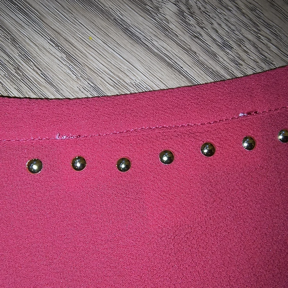 Michael Kors Red Studded Hi-Lo Hem Blouse in Size L - Picture 12 of 14